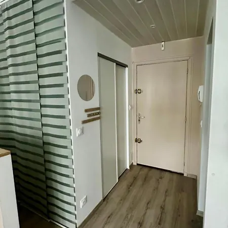 Studio Noix A 10 Minutes A Pied De La Gare De Apartment